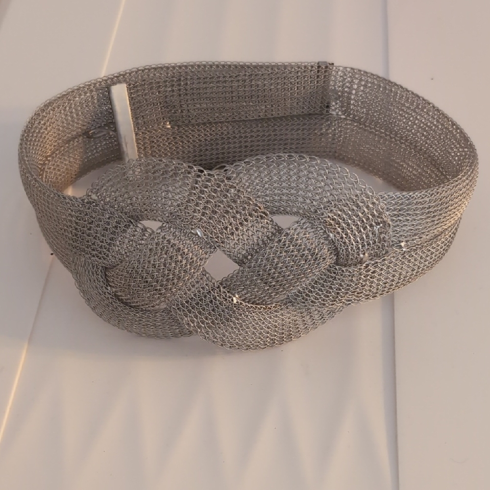 Sarah Cavender Metalworks Mesh Infiniti Knot Belt